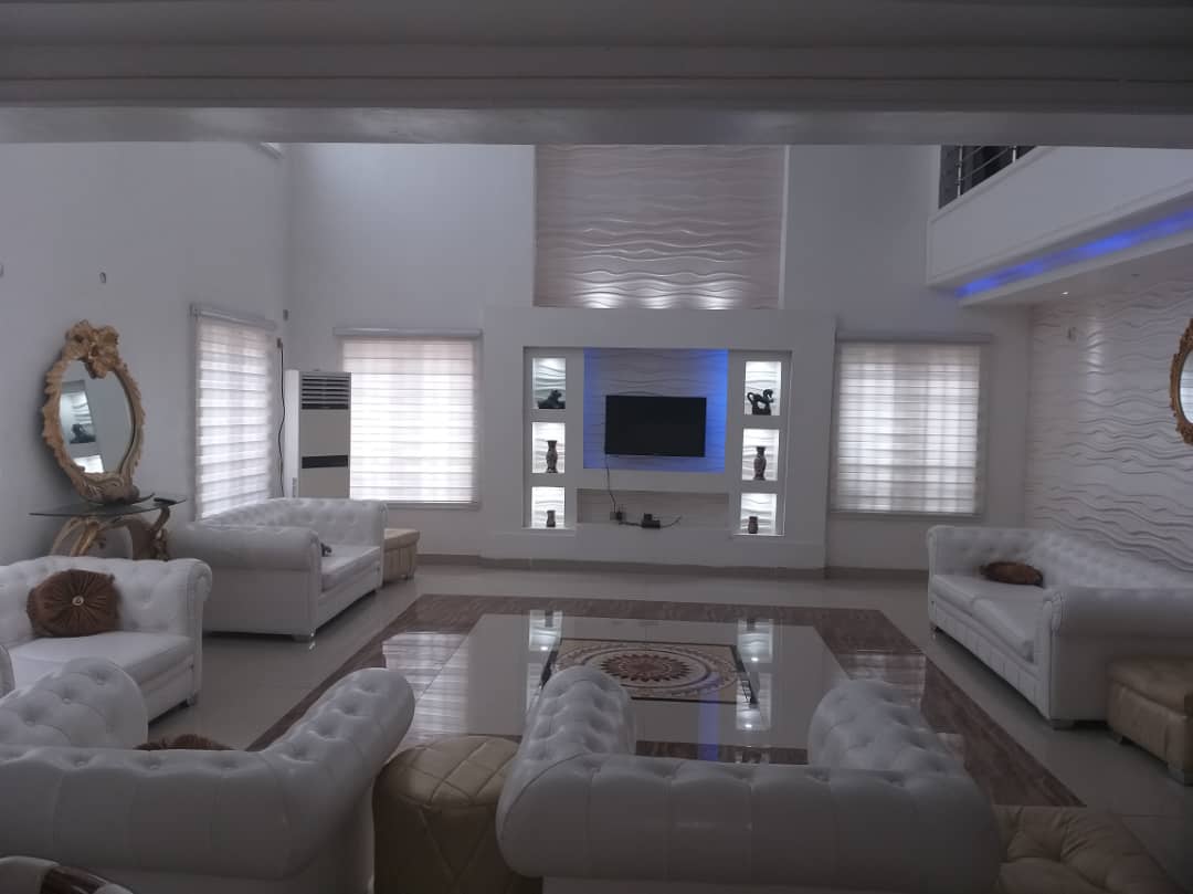  5 bedroom duplex